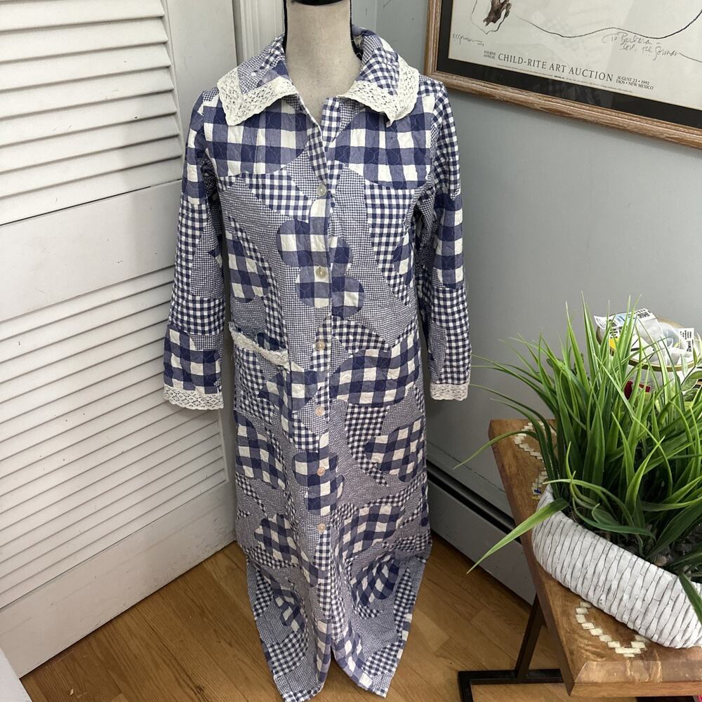 Vintage Ameritex Robe Womens Small Blue Quilted Patchwork House Coat 70s Prairie